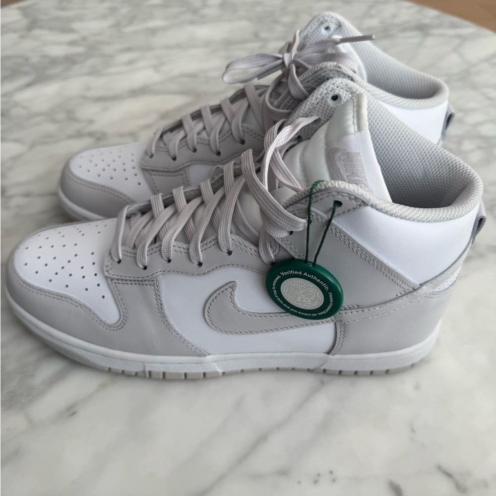 Nike Dunk Hi Retro in White and Gray